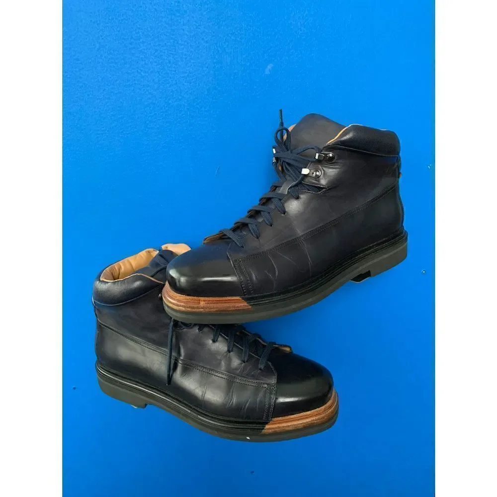 Santoni everest hiking